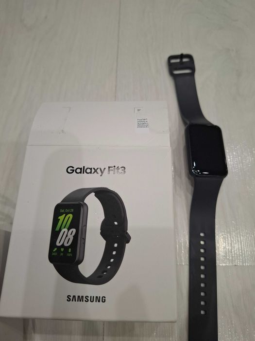 Смарт часовник  Samsung galaxy fit3