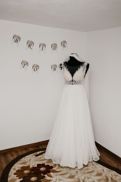 Vând rochie de mireasă