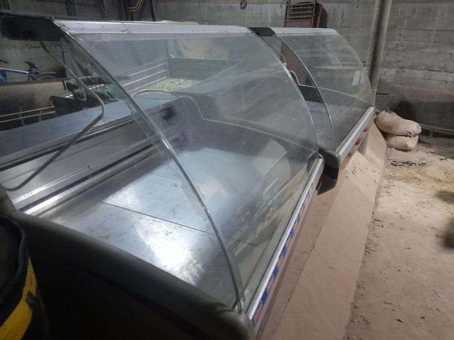 Ветринный холодильник