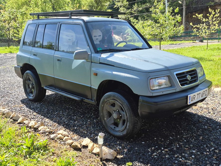 Vinzarea unui Suzuki Vitara din 1996