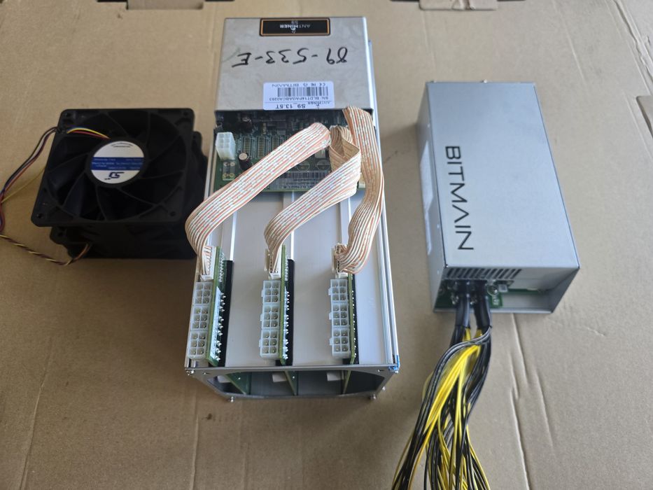Antminer S9 13,5th/s