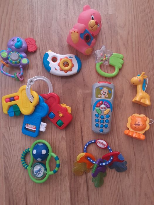 Бебешки играчки,гризалки и музикални играчки