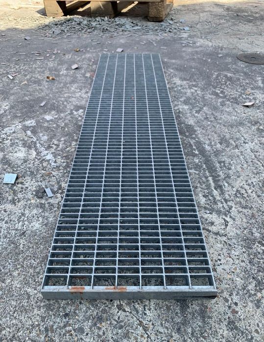 Trepte zincate galvanizate