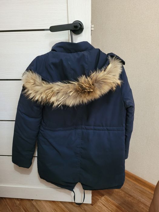 Продам зимние куртки