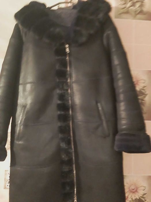 Дублёнка натуральная. Опушка норка.