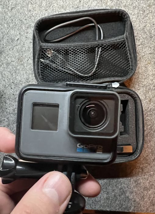 GoPro Hero 6 cu Husa si doua baterii
