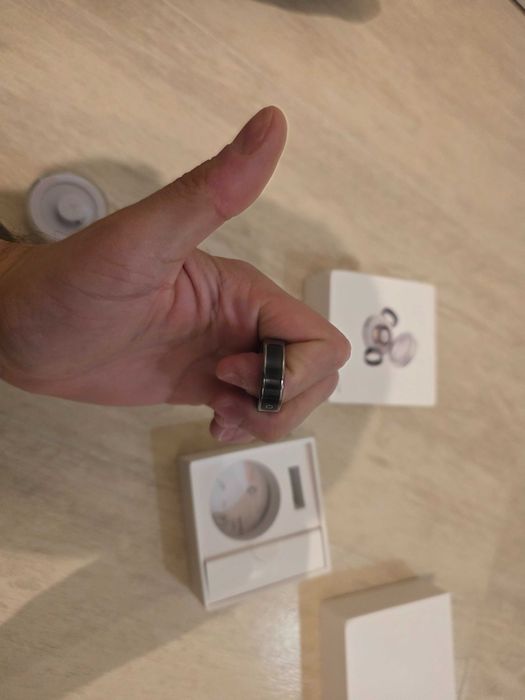 Smart Ring with Display