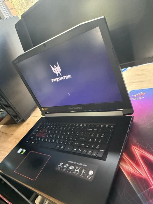 Продается игровой ноутбку acer predator hellios 300 ph