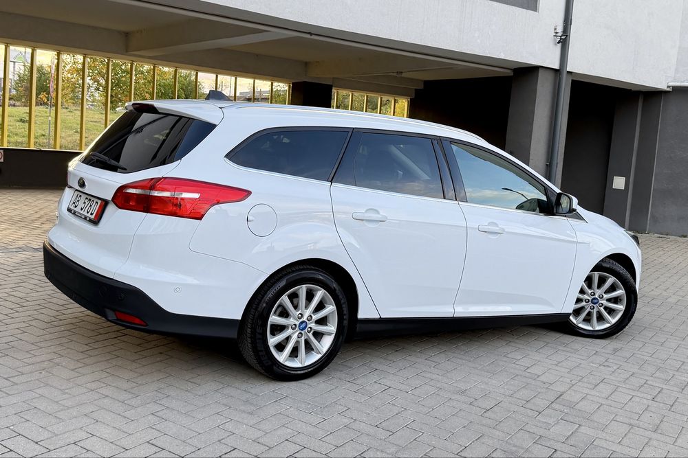 FORD Focus 2015 — imagine 4