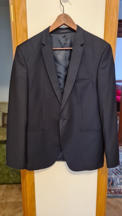 Vand costum negru de eveniment, botez, nunta, cununie