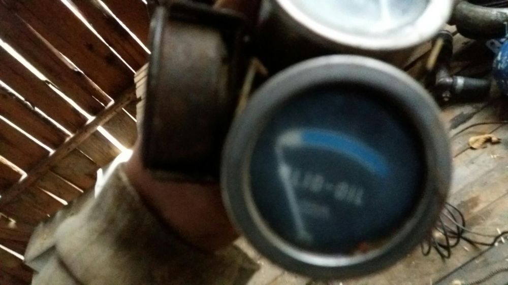 Manometru presiune ulei si ceasuri temperatura apa