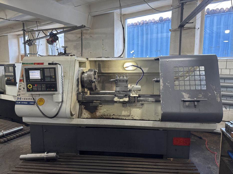 Токарный станок с ЧПУ