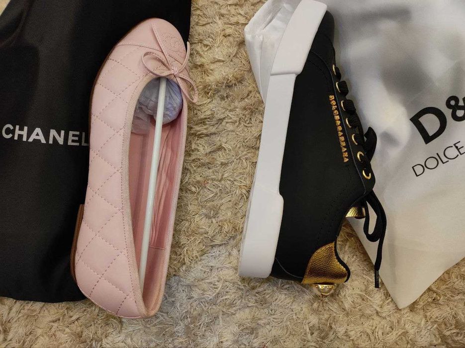 новые  женские кроссовки  DG