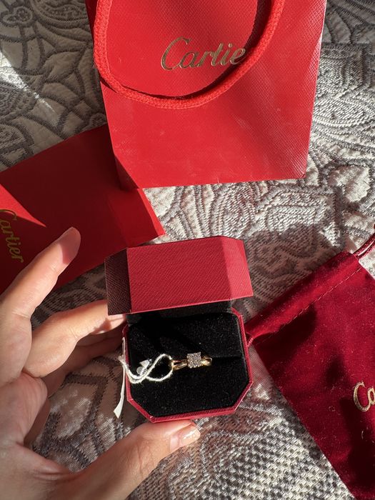 Золотое кольцо продам