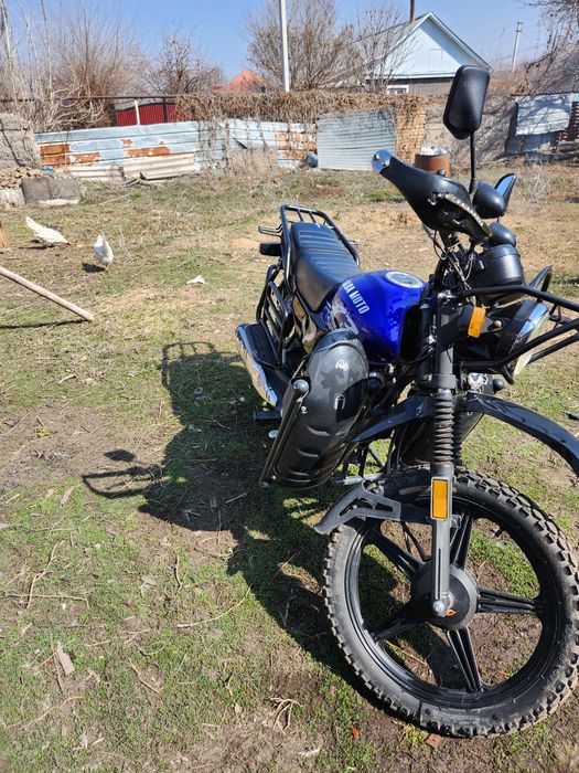 Мотоцикл 200 куб