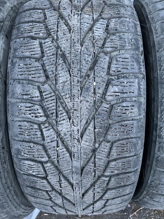 Автошины  зимние Nokian
