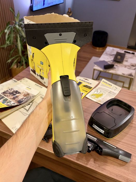 Aspirator geamuri Karcher WV5 Premium Non-Stop Cleaning Kit