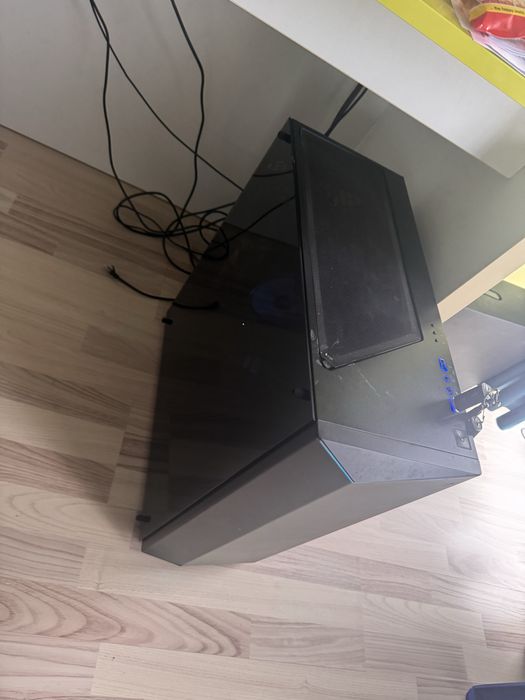 Sistem Complet Ryzen 2700X 16GB RAM GTX 1660 Ti