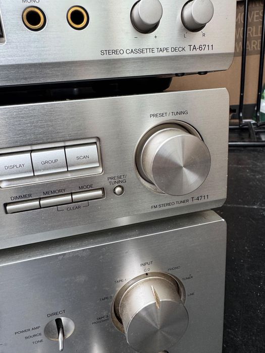 Vând linie Onkyo integra A-9911 capul de serie
