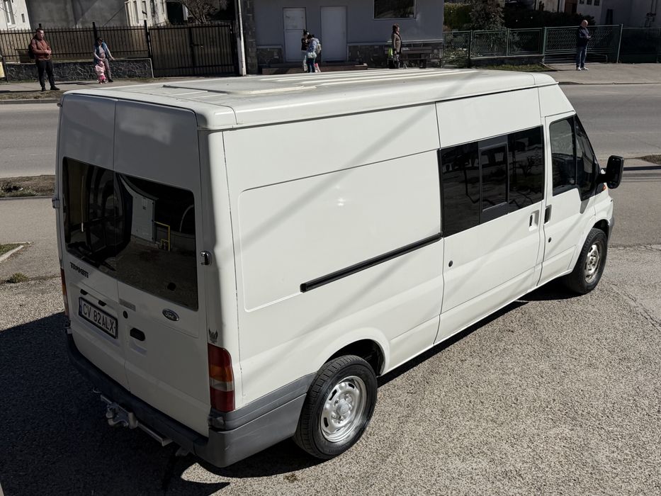 Ford transit 9 locuri