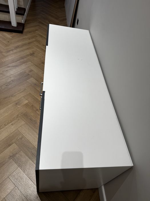 Шкаф под телевизор