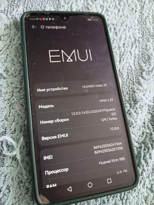 Телефон смартфон huawei mate 20