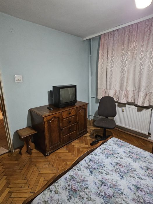 Vand dormitor lemn masiv