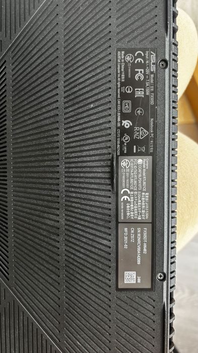 Vând Laptop Gaming ASUS TUF FX505DT
