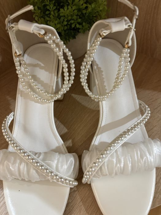 Дамски летни сандали