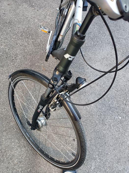 Vând două biciclete