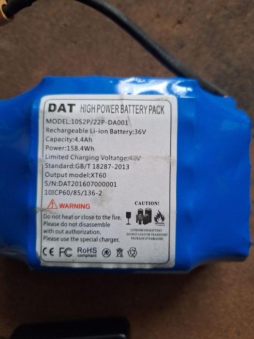 Baterie hoverbord posibil buna dar se vinde ca defectă!