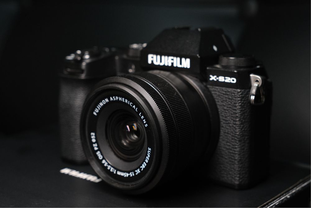 Fujifilm X-S20 kit XC 15-45mm
