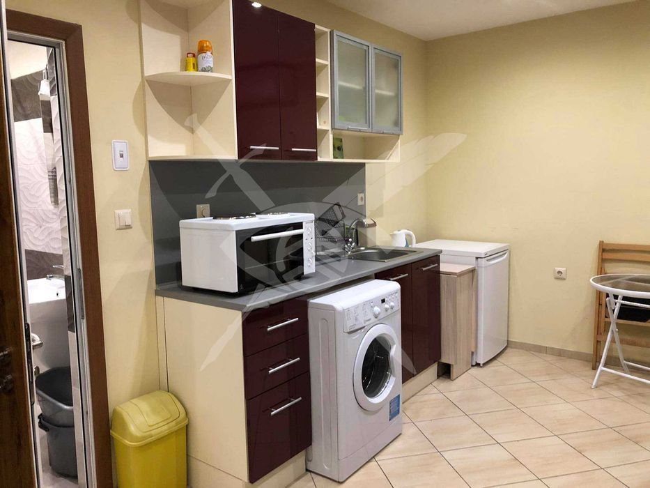 Дава се под наем Двустаен апартамент в Варна, Център - 40 кв.м за 450 € - Снимка #1