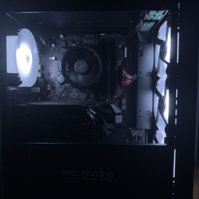 PC/Calculator Medium Gaming Ryzen 5 2600 GTX 1660 SUPER