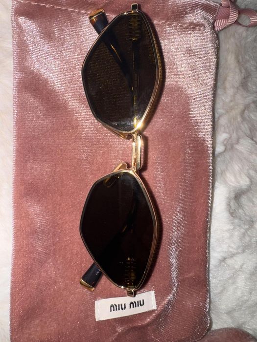 Дамски слънчеви  очила Miu miu