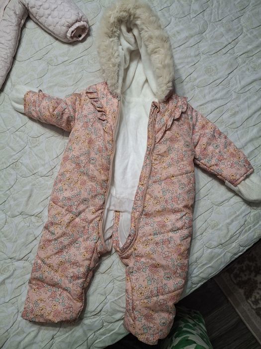 Продам детские комбинезоны