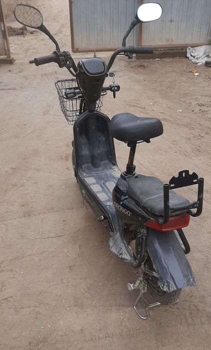 Электро скутер сотилади