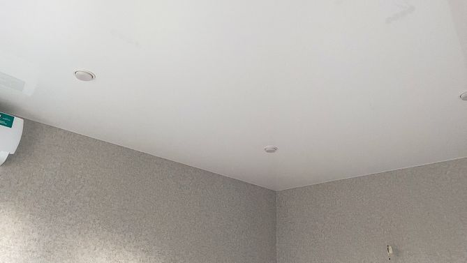 Матовый натяжной потолок