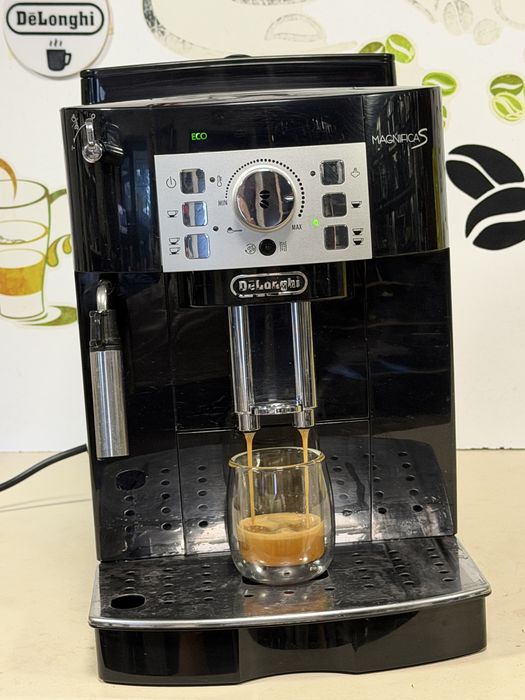 Кафемашина кафе автомат delonghi magnifica S с гаранция