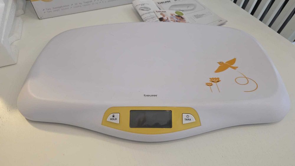 Cantar bebelusi Beurer BY80, max. 20 kg, functie HOLD, alb-galben