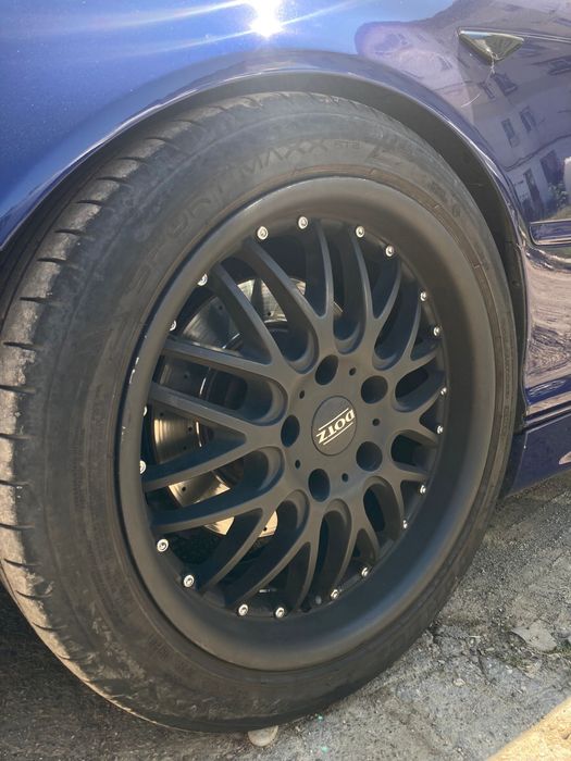 Vând jante R17 cu anvelope 225/45 R17