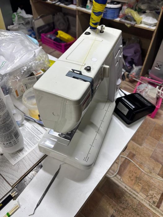 Швейные машина Janome