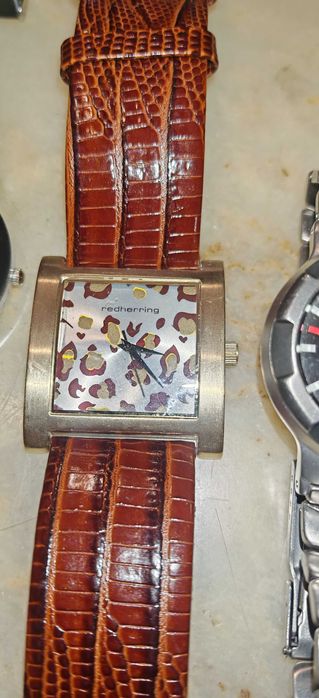 5 работещи кварцови часовници Fossil,Timex...