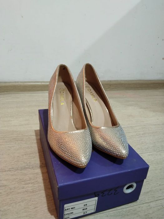 Туфли и басоножки размеры 37