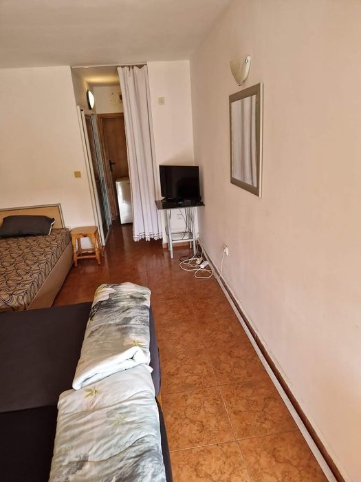 Дава се под наем Едностаен апартамент в к.к. Слънчев бряг - 25 кв.м за 20.4 € - Снимка #1