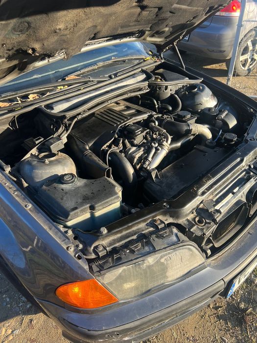 Vând sau dezmembrez BMW e46 320D