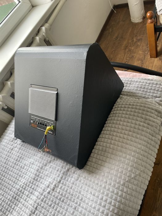 Сабуфер б/у в хорошем састояний