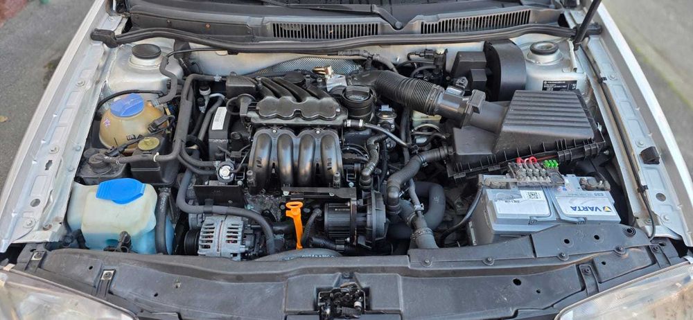 Vand VW Bora 1,6 benzina