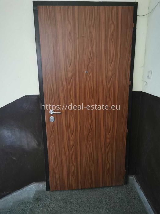 Продава се Тристаен апартамент в Благоевград, Идеален център - 91 кв.м за 905 €/кв.м - Снимка #6