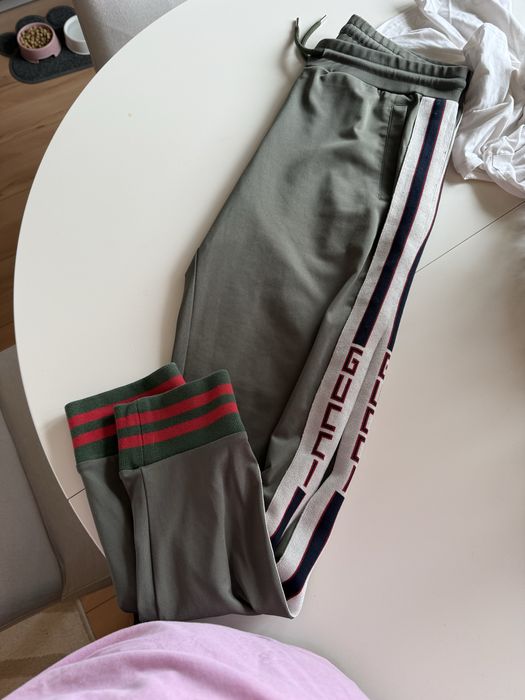 Спортни екипи 15 евро